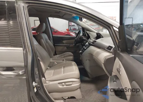 2011 Honda Odyssey Touring/Touring Elite из США, поврежденный, VIN 5FNRL5H9XBB031159